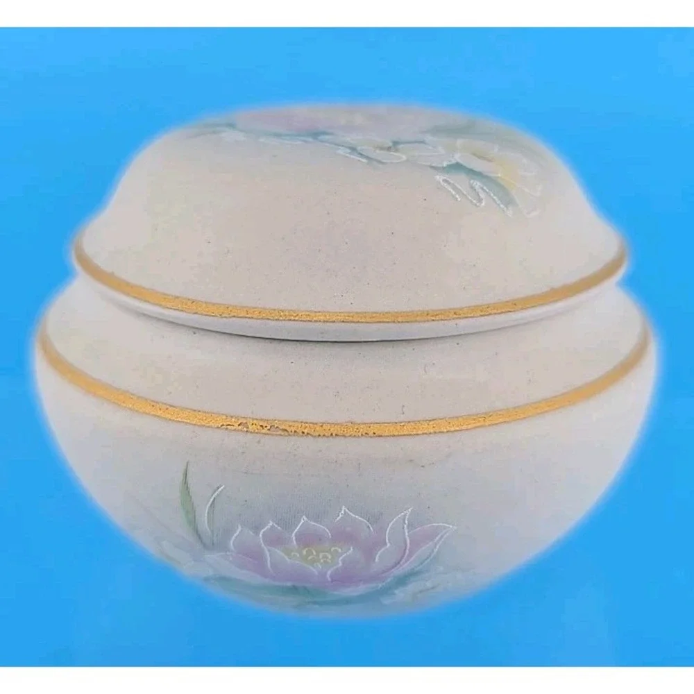 Portuguese Porcelain Lidded Trinket‎ Dish